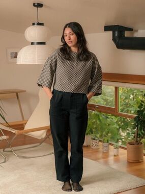 Beaton Linen Utility Crop Shirt